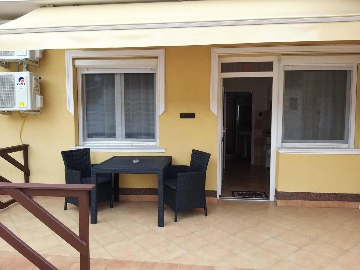 Garden Apartmanház 2 Hajdúszoboszló Kültér fotó